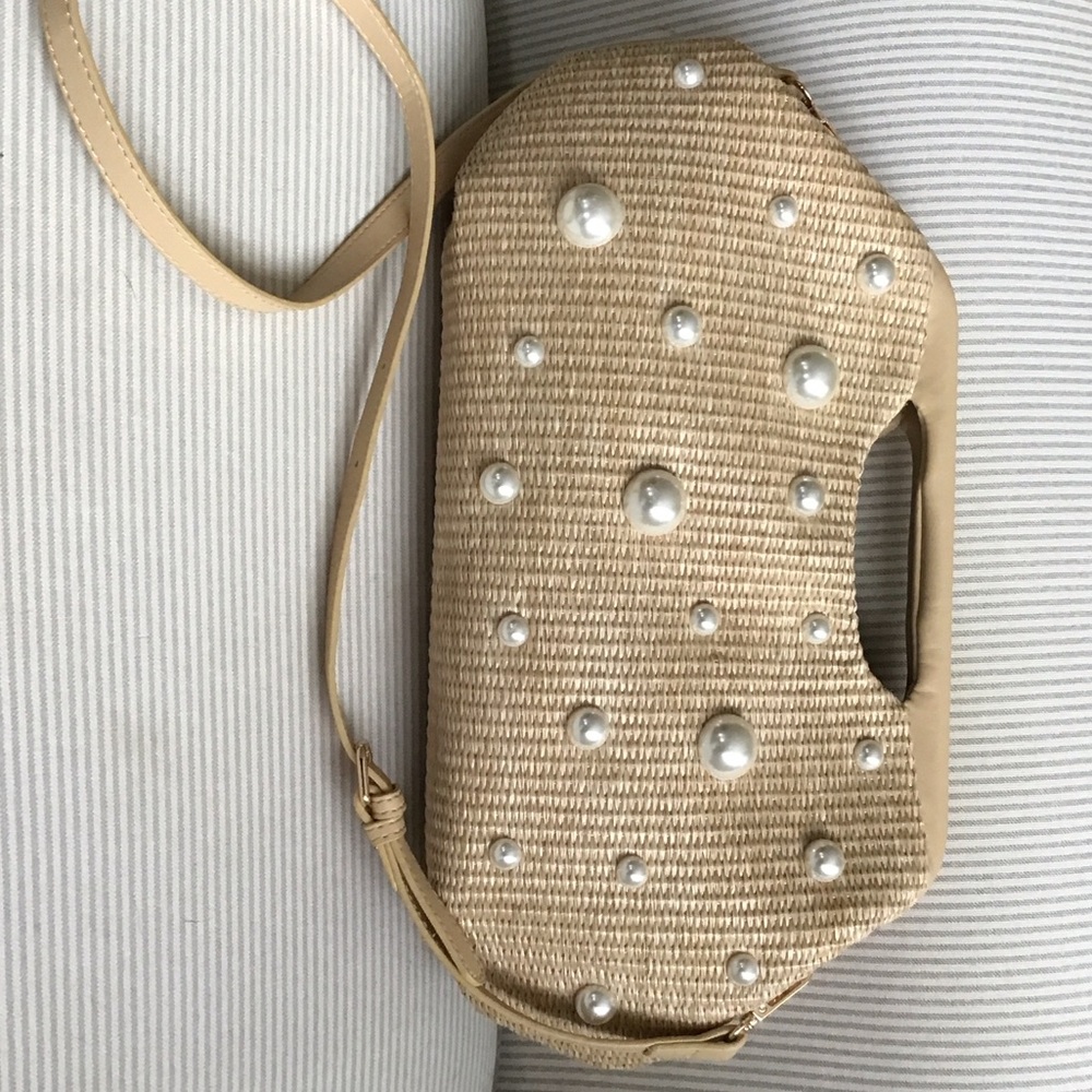 Elegant Tan Pearl-Embellished Women's Straw Bag